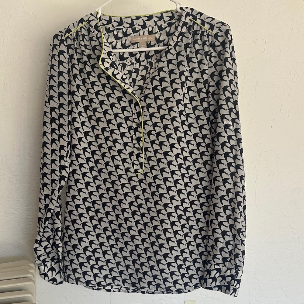 Banana Republic Black and White Geometric Blouse